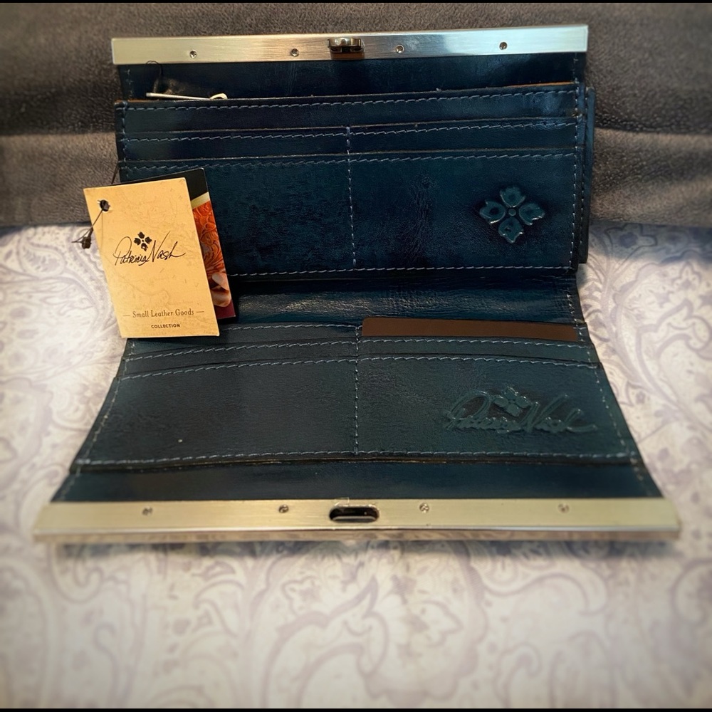Patricia Nash Design - Color Indigo